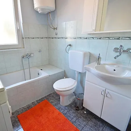 Apartmán With Wifi - 13436